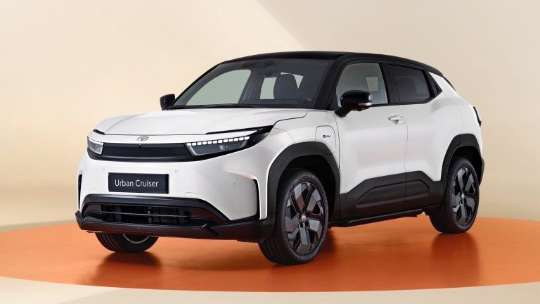 Toyota Urban Cruiser 61.1 kWh AWD