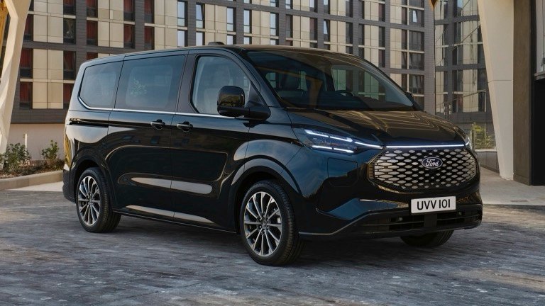 Ford e-Tourneo Custom L1 160 kW AWD