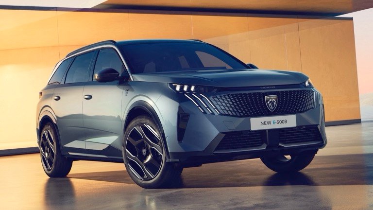 Peugeot e-5008 73 kWh Dual Motor