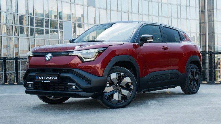 Suzuki e VITARA 61 kWh 2WD